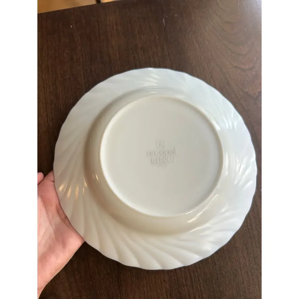 4 Arcopal France Victoria Floral salad Plates French milk glass